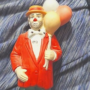 A sad elEmit kelly,I've had him for about 25 years. And I still think there nice